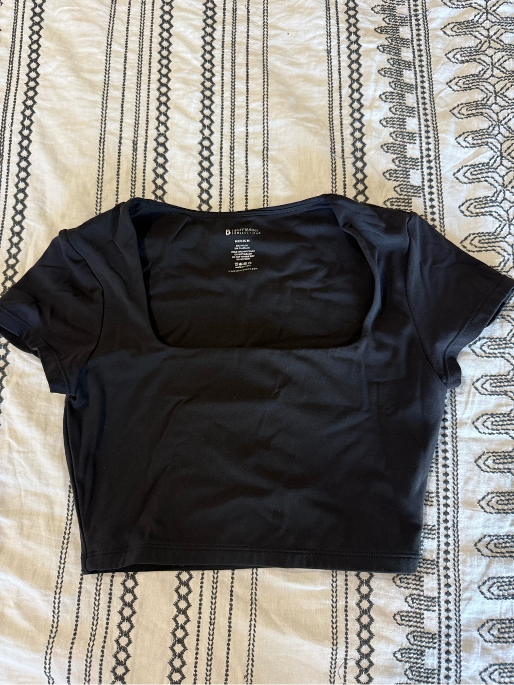 BuffBunny Black Short-Sleeve Square-Neck Crop Top